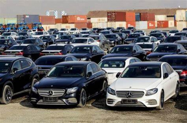 گزارش قیمت روز برخی از خودرو های وارداتی