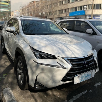 کارشناسی خودرو لکسوس NX300 H در محل تهران
