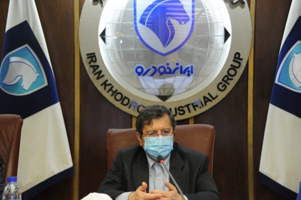 رییس کل بانک مرکزی خواستار تغییر سیستم قیمت گذاری خودرو شد