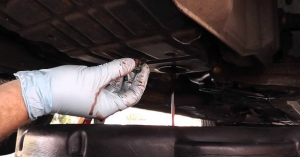 چه زمانی بهترین زمان تعویض روغن گیربکس خودرو است؟