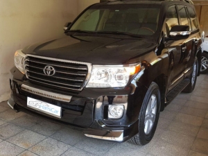 گزارش کارشناسی تویوتا لندکروز 2013