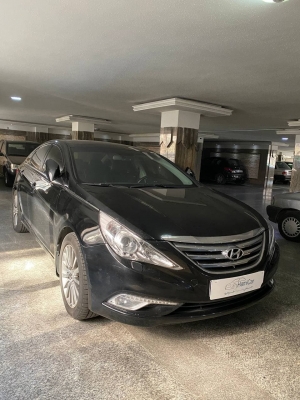 گزارش کارشناسی خودرو هیوندای سوناتا YF