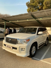 گزارش کارشناسی خودرو تویوتا لندکروز